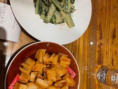 -泉畔人家·老济南经典鲁菜(大明湖店)