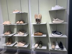 -王府井百货(中州中路店)