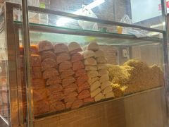 -Bánh Mì Huynh Hoa