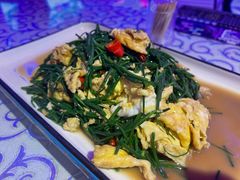 沙葱炒鸡蛋-巴特餐饮6加1音乐餐吧·新疆菜