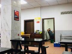 大堂-曾氏肥肠馆(凯瑞雅居店)