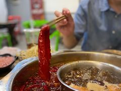 -渝嘴小老弟老火锅(华新村店)