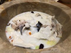 -滇香肴·云南菜蒸汽石锅鱼(云南北路店)