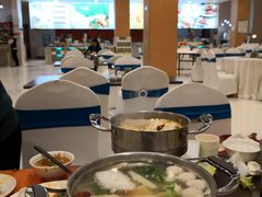 大堂-首旅京伦酒店·8号时尚餐厅