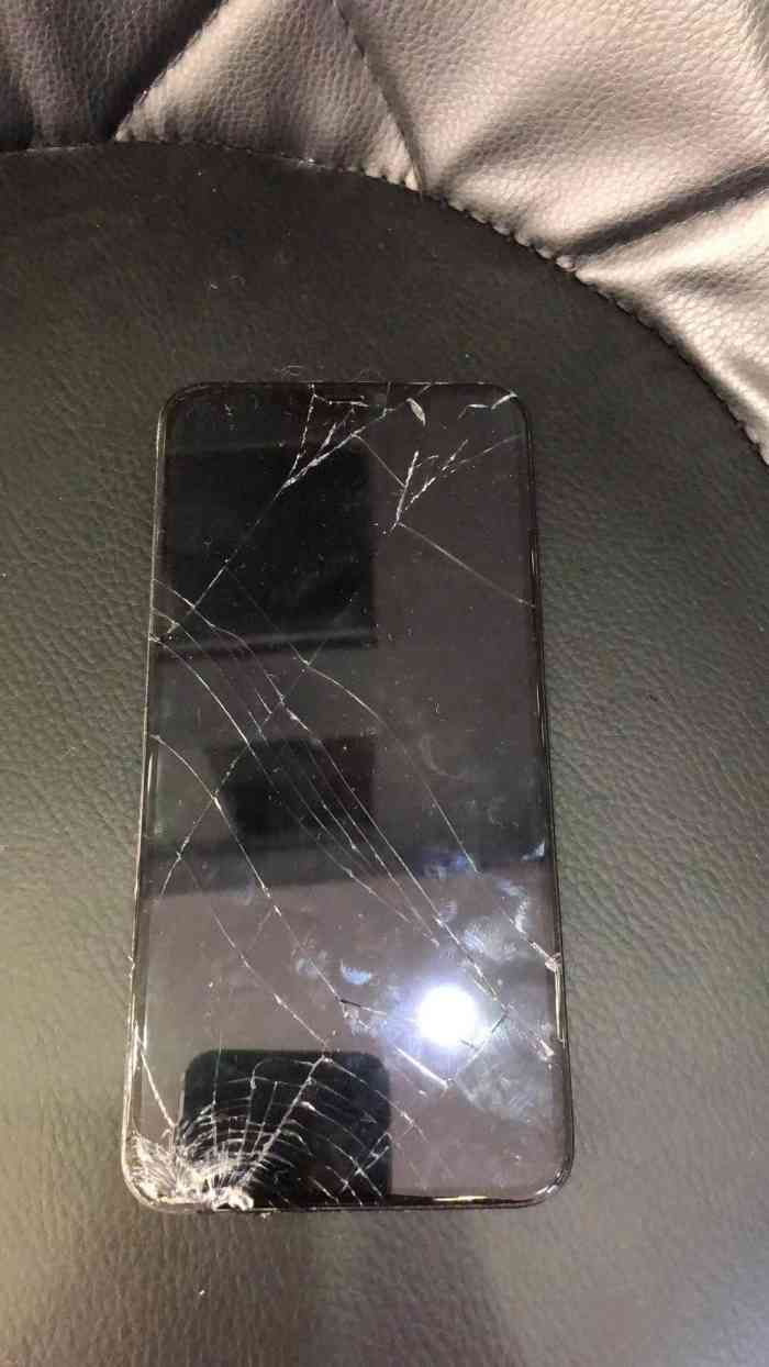 星冬科技·品牌手机专卖店·手机维修-"我12pro不小心在车上摔下去 去