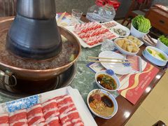 -楼外楼大刀肉传统火锅(西安大路店)