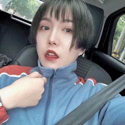 -茶发Salon·烫发染发理发