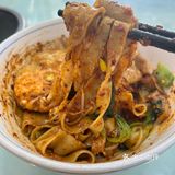 大口吃面，小心烫嘴啊