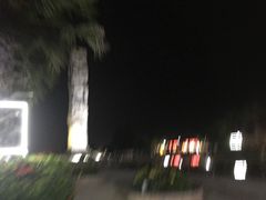-亚龙湾中心广场