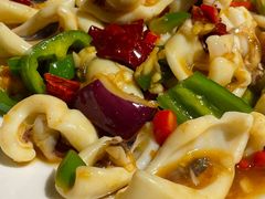 -三亚火车头万人海鲜广场