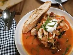 -ROAST coffee & eatery
