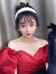 点击看大图 -爱伊人婚纱礼服美妆馆