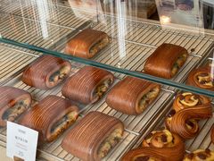 -VERIE BAKEHOUSE