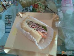 三明治-巴黎贝甜(大宁国际商业广场店)