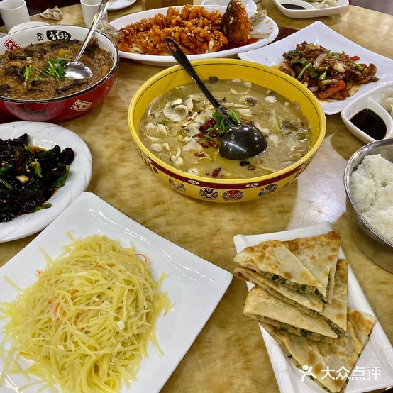 冰城饺子人家(沿江一路店)