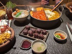 -三出山火锅(南京万象天地店)