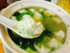 -小许三鲜砂锅馄饨店(家多乐烟酒店)