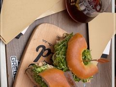 -Catch Bagel(芳草地店)