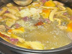 -一朵菌·野生菌探索家火锅(南亚店)