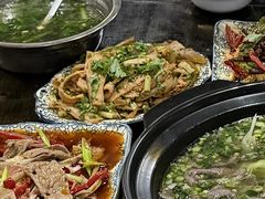 -乐山食古香跷脚牛肉