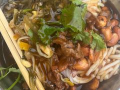 -灵山卢梅燕粉店