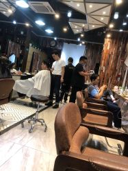 -PE SALON