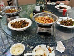 -湖南人家湘菜馆(镇江路店)