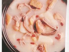 -煲王粤菜餐厅(中侨中心店)