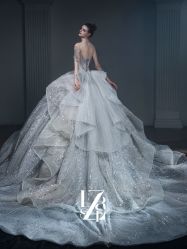 -Renee芮亦婚纱(原丽莎)
