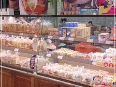 面包甜点陈列柜-巴黎贝甜(凯德MALL望京店)