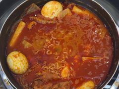 -三清洞摩西韩式年糕火锅(威高广场店)