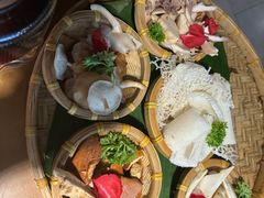 -菌彩云南野生菌火锅(万达广场店)