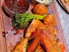 碳烤香料黄金低温料理春鸡-SHADOWS•Bistro&Eatery(安福路店)