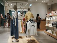 -hotwind热风(国际商场店)