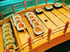 -荣誉国际酒店-云顶旋转餐厅