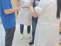 -豪门视光·星趣控·蔡司依视路眼镜代理商(中央大街店)