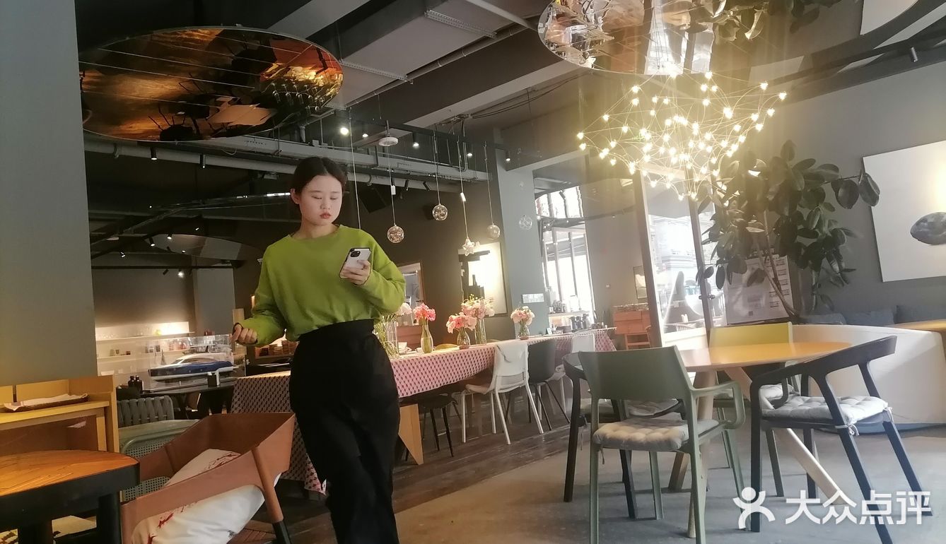 推荐这家西餐厅，有机会再来吃他们的西餐