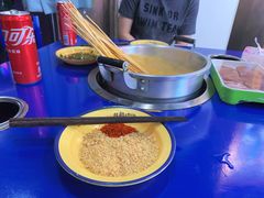 -马路边边串串香(空港新苑店)