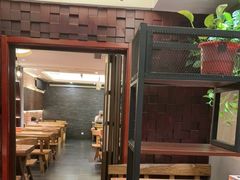 -万记麻辣烫国展总店