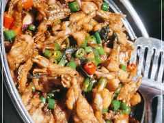 -蛙小侠·沸腾砂锅牛蛙(增城东汇城店)