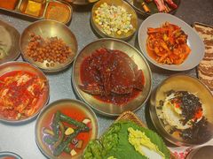 -草家酱蟹炭火烤肉店(珲春南路二店)