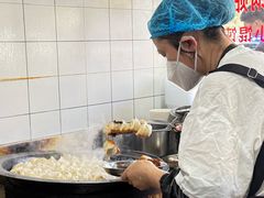 -黄阿姨锅贴大王(万航渡路店)