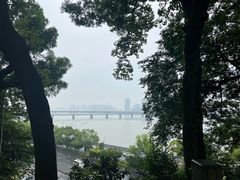 -六和塔文化公园
