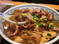 卤煮火烧-门框胡同百年卤煮(新街口店)