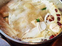 -御花园·粤菜·海鲜火锅(中山公园店)
