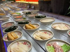 -享遇.锅姥姥牛排海鲜自助(小寨店)