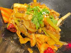 -川山城麻辣香锅(鼎汇美食城店)
