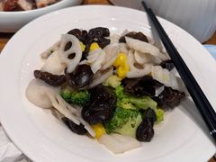 -花舍·新派粤菜·西餐·下午茶(亚运村·鸟巢店)