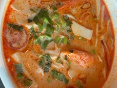 冬阴功汤粉-食肆&Fourteen(武林夜市店)