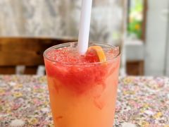 粉柚气泡水-小芳廷餐厅